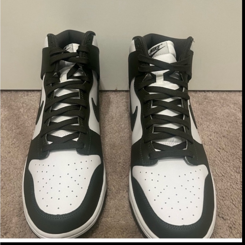 Cargo Dunk - Picture 2 of 5